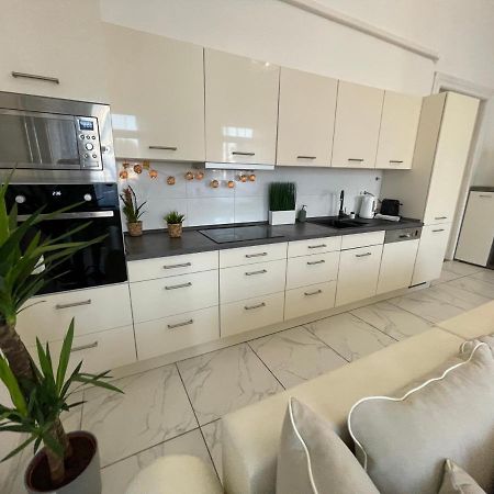 Luxury Riverside Panorama Apartment Budapest Luaran gambar