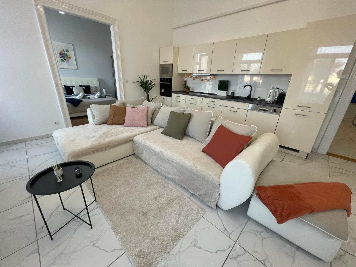Luxury Riverside Panorama Apartment Budapest Luaran gambar