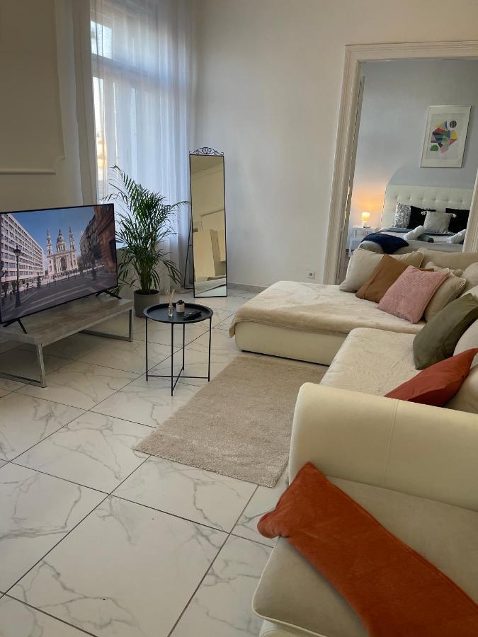 Luxury Riverside Panorama Apartment Budapest Luaran gambar