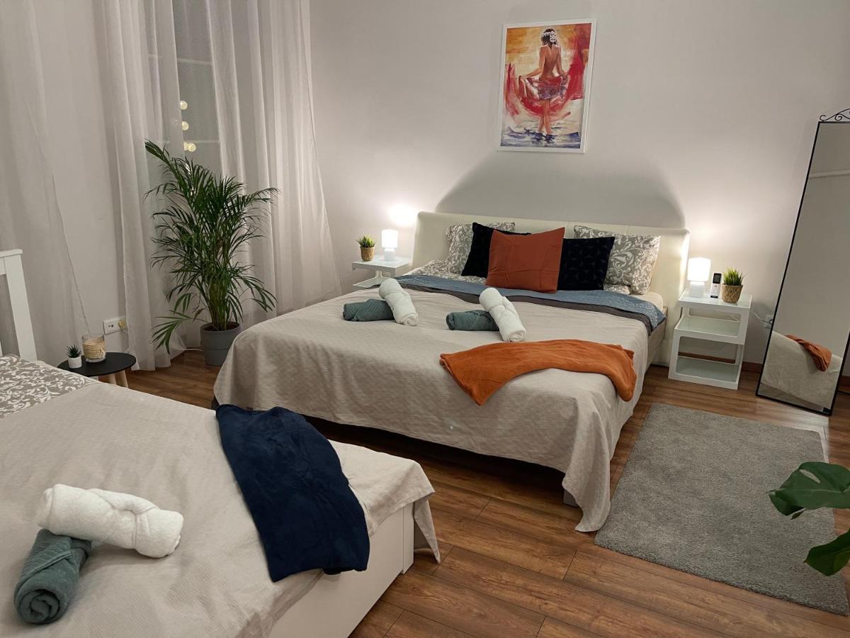 Luxury Riverside Panorama Apartment Budapest Luaran gambar